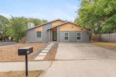 6809 Lunar Dr, Austin, TX 78745 - photo 2