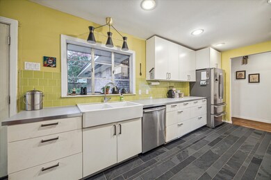 1710 Ansbury Dr, Houston, TX 77018 - photo 6