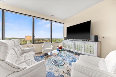 Cloud 9 at Sky Flats unit 918, Minnetonka, MN 55343 - photo 7