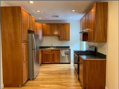 301 Lafayette St unit 3, Salem, MA 01970 - photo 4