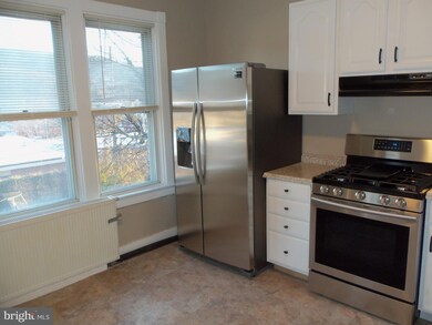 1624 Mineral Spring Rd, Reading, PA 19602 - photo 6