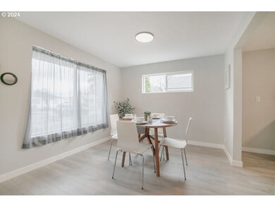 3153 Hemlock St, Longview, WA 98632 - photo 5