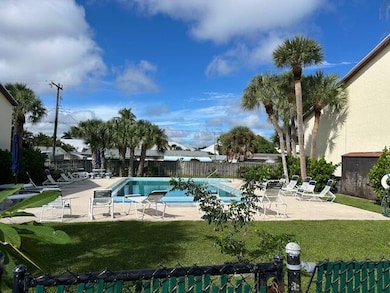 200 SE Four Winds Dr unit 211, Stuart, FL 34996 - photo 3