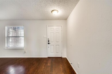 Entrance living room/sitting room/office/e-Learnin