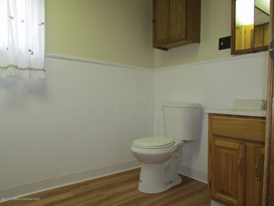 512 E Locust St, Scranton, PA 18505 - photo 7