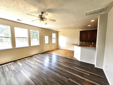 11 Bowerbank Ct, Magnolia, TX 77354 - photo 5