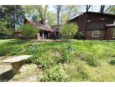 8726 Lewis Rd, Olmsted Falls, OH 44138 - photo 2