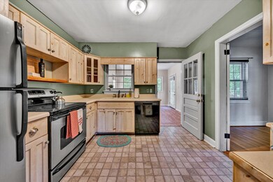 2921 Kitchen > Yoga Studio