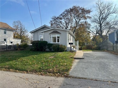 54 Planet Ave, Riverside, RI 02915 - photo 2