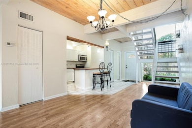 8811 Gatehouse Rd unit 8, Plantation, FL 33324 - photo 3