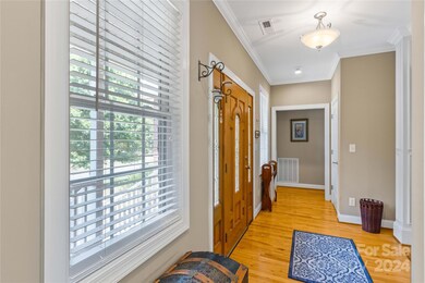 2654 Fines Creek Dr, Statesville, NC 28625 - photo 4