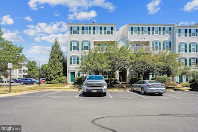 45478 Whistling Terrace unit 82, Sterling, VA 20166 - photo 2