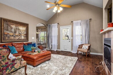 432 Hunter Allen Dr, Bethel Heights, AR 72764 - photo 4