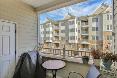 33 Cooper Ave unit 211 Long-large-019-14