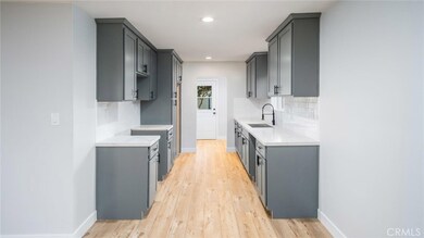 1428 W 56th St, Los Angeles, CA 90062 - photo 5