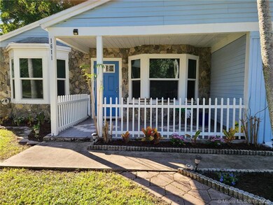 1611 SW 127th Ave, Davie, FL 33325 - photo 3
