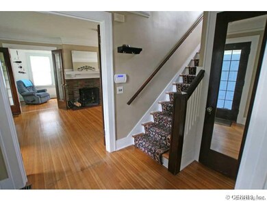 Foyer.