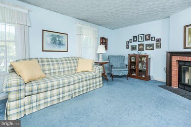 2519 Proctor Ln, Parkville, MD 21234 - photo 4