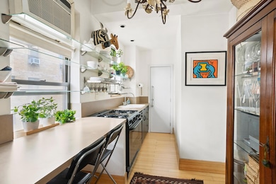 269 W 72nd St unit 16D, New York, NY 10023 - photo 3