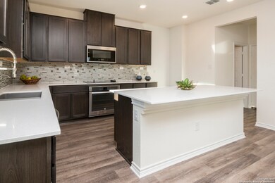 11344 Red Oak Turn, Helotes, TX 78023 - photo 2