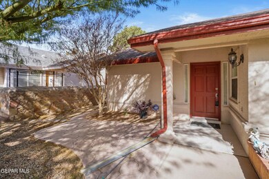 13933 Jeweled Desert Dr, Horizon City, TX 79928 - photo 3