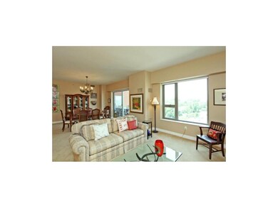 Tall Ceilings and Spacious Layout
