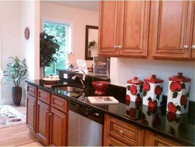 3 Pastor Dr unit 90, Londonderry, NH 03053 - photo 4