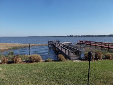 527 Sinclair Cir, Tavares, FL 32778 - photo 3