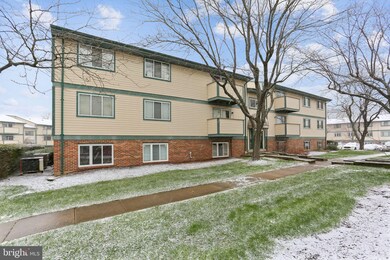 19629 Gunners Branch Rd unit G, Germantown, MD 20876 - photo 2