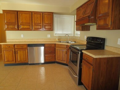 5545 W Hatcher Rd, Glendale, AZ 85302 - photo 5