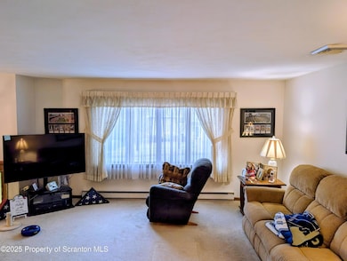 618 Shirley Ln, Dunmore, PA 18512 - photo 6