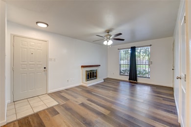 2110 Wilcrest Dr unit 140, Houston, TX 77042 - photo 5