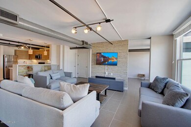 LivingRm_2962