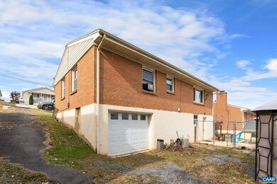 609 B St, Staunton, VA 24401 - photo 3