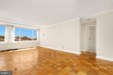 Taft Towers unit 905, Arlington, VA 22201 - photo 4