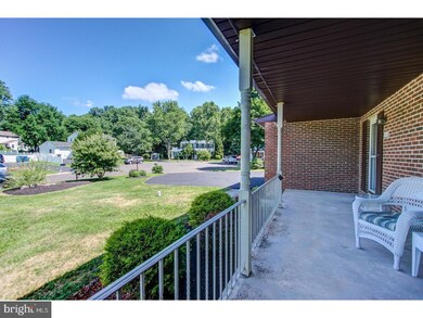 1801 Dutchmans Cir, Harleysville, PA 19438 - photo 3