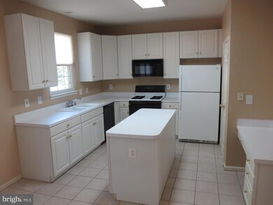 21548 Bankbarn Terrace, Broadlands, VA 20148 - photo 2