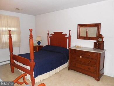 591 Manatawny St, Pottstown, PA 19464 - photo 7