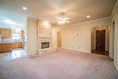 777 Trails End Cir, Hurst, TX 76054 - photo 6