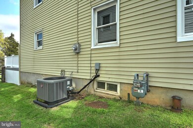 17 College Ave, Stewartstown, PA 17363 - photo 5