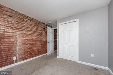 2110 E Hoffman St, Baltimore, MD 21213 - photo 7