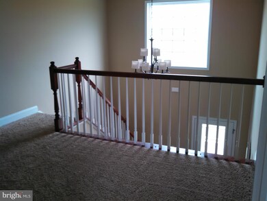 9223 Lindale Ave, Greencastle, PA 17225 - photo 6