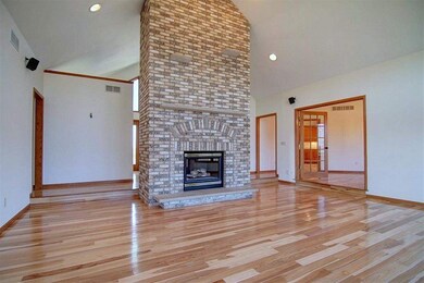 5926 County Road A, Brooklyn, WI 53521 - photo 4