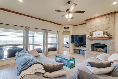 220 Timber Valley Ct, Weatherford, TX 76085 - photo 3