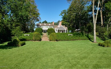 409 Round Hill Rd, Greenwich, CT 06831 - photo 4