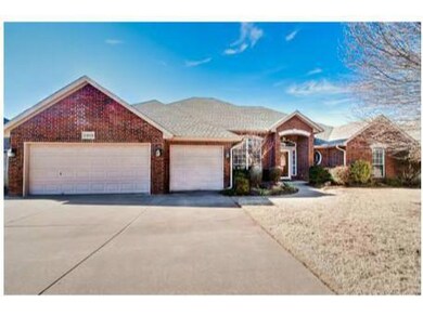 2908 Sterling Dr, Edmond, OK 73012 - photo 2