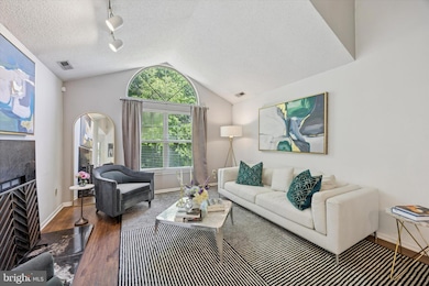 3508 Waltham Ct unit 182, Yardley, PA 19067 - photo 4