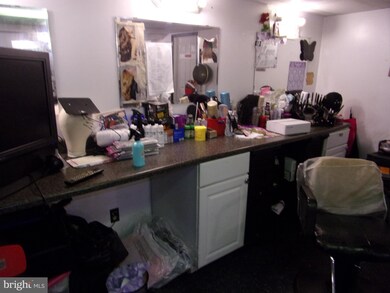 5302 Walnut St, Philadelphia, PA 19139 - photo 6