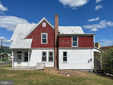 33 W Garber St, Mount Union, PA 17066 - photo 4