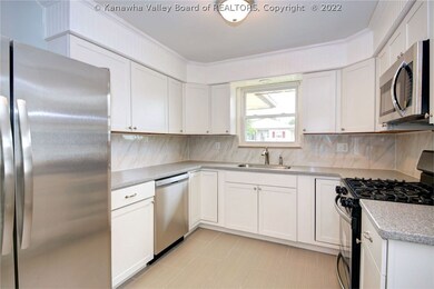 535 21st St, Dunbar, WV 25064 - photo 7